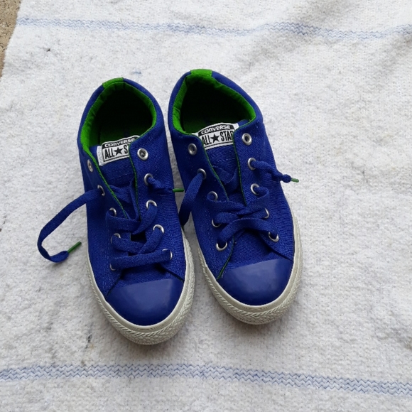 blue converse size 4